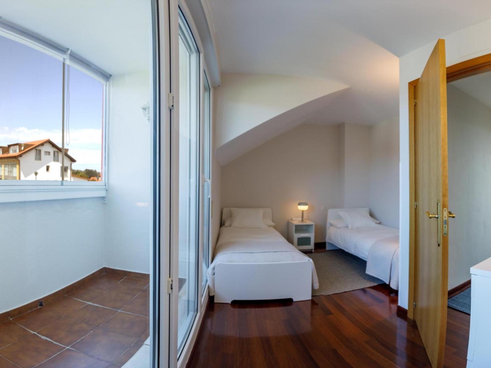 Apartamento Los Laureles Miengo Bagian luar foto